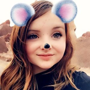 Meet your Posher, Eva